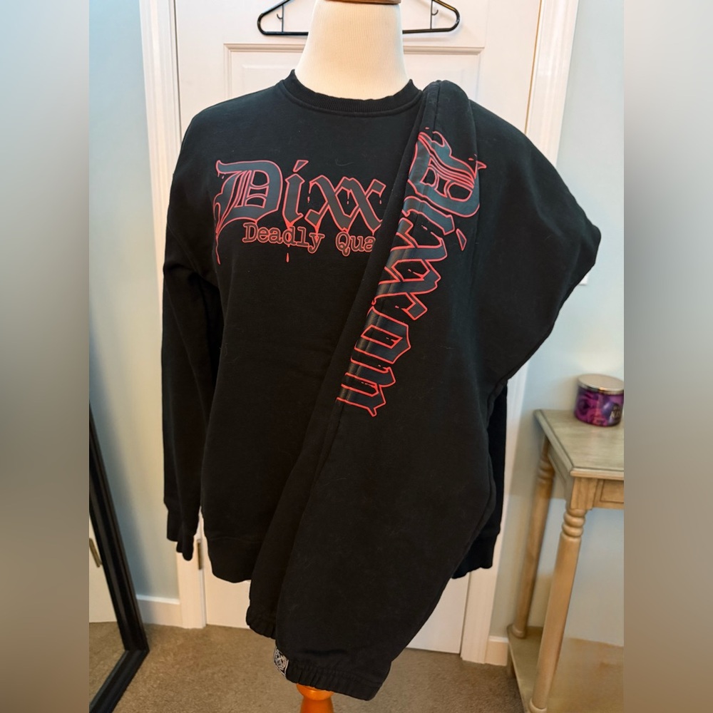 DIXXON Black and Red Graphic Sweatshirt and Sweatpants